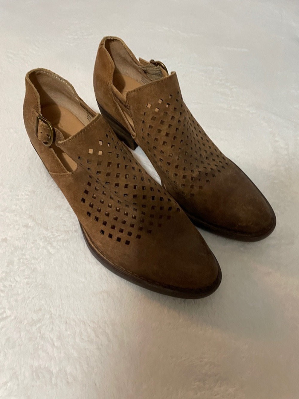 Born Nanna Brown Suede Perforated Cutout Booties Sz 10M - Picture 12 of 12